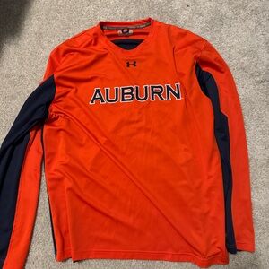 Auburn under Armour long sleeve shirt. Size large. Great condition